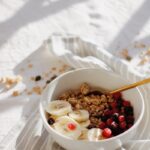 “내 몸에 맞는 영양 섭취, 보충제 활용법도 똑똑하게” white ceramic bowl with brown and white nuts